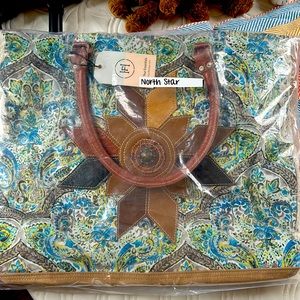 Glamour farms Hopi fly North Star overnight bag